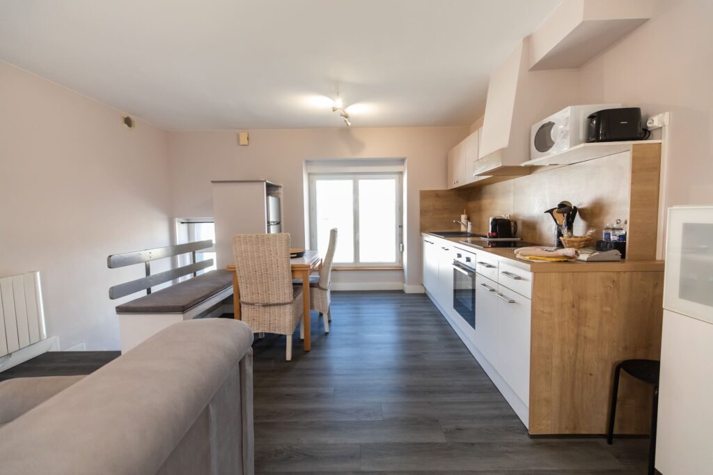 Le cabestan chambre hotel de la baie du crozon appartement cuisine