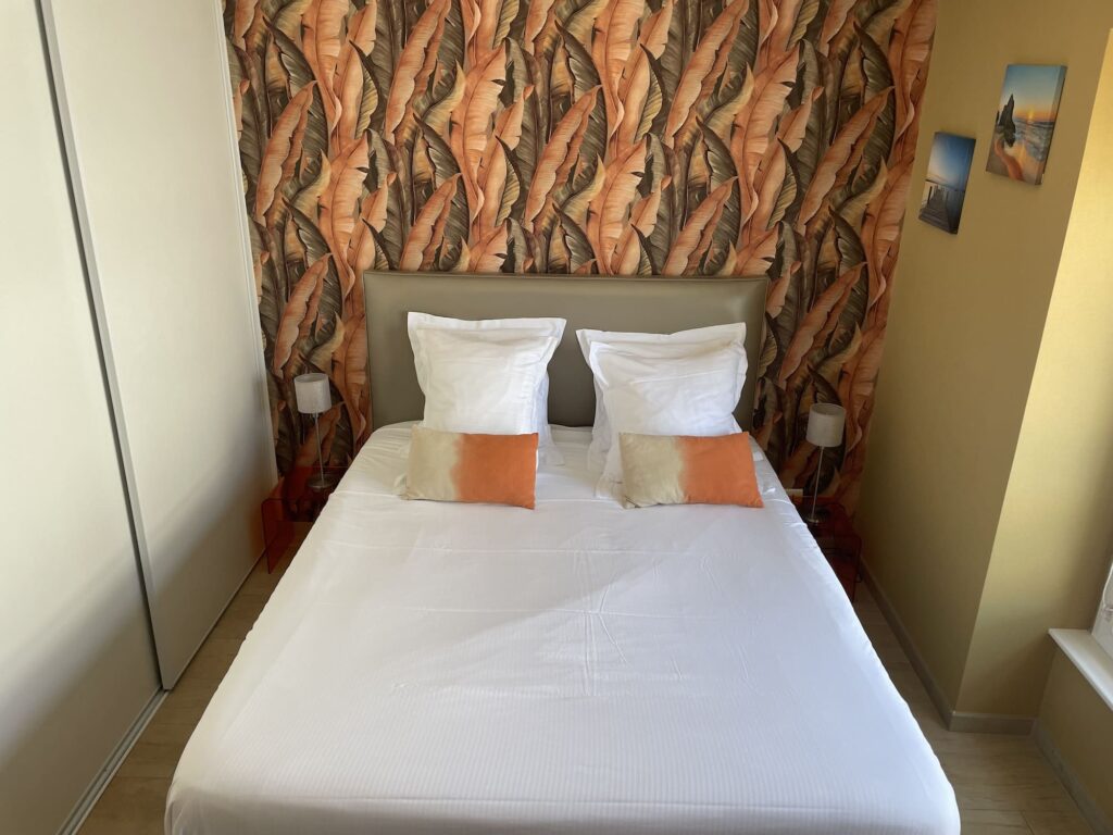 Le mandarine hotel baie du crozon chambre