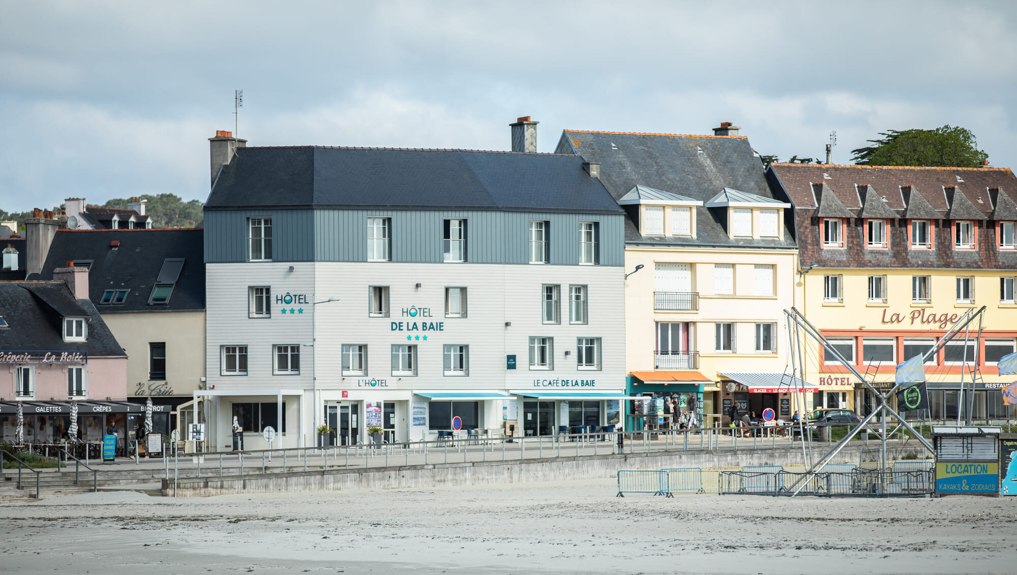 hotel de la baie du crozon exterieur facade